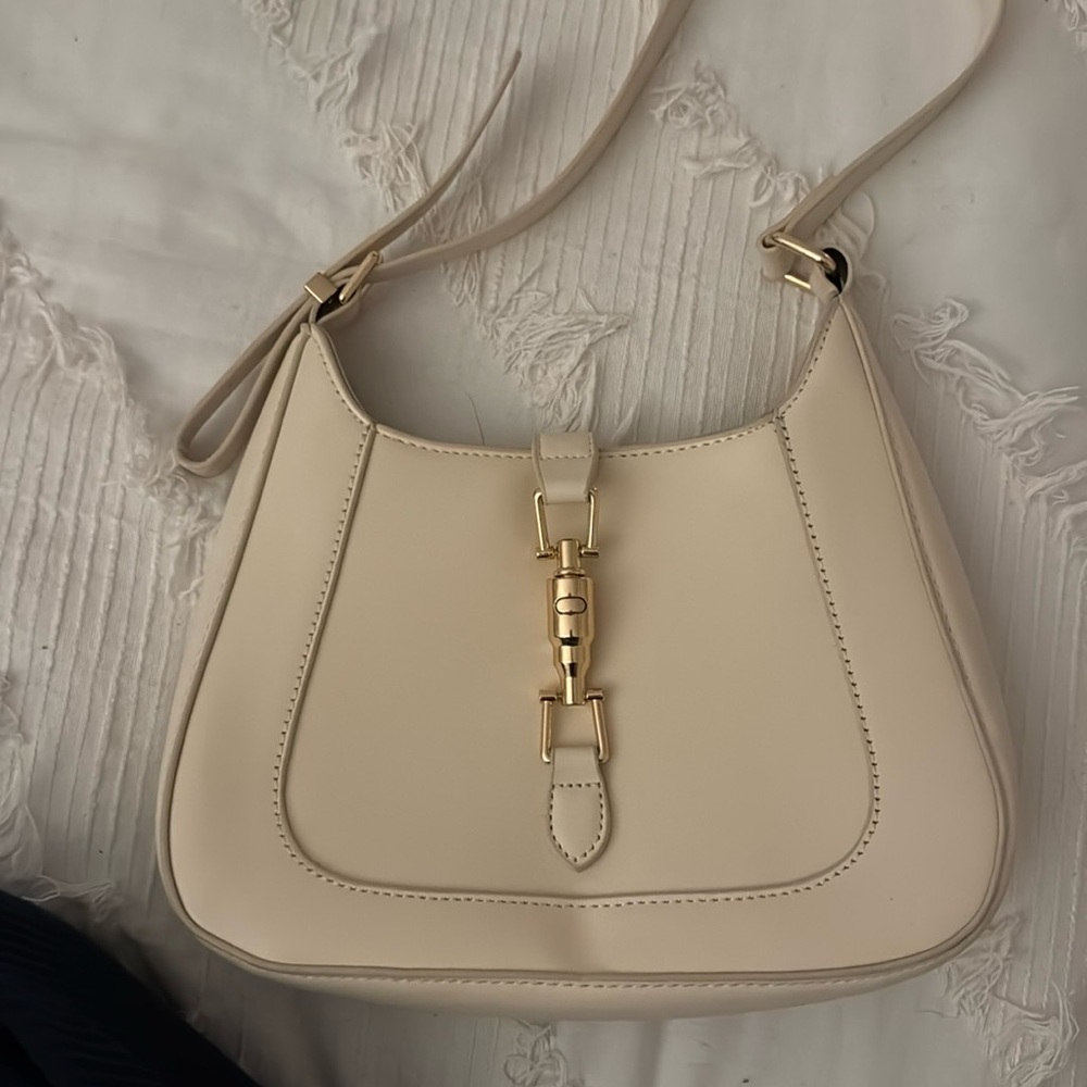 WHITE BAG